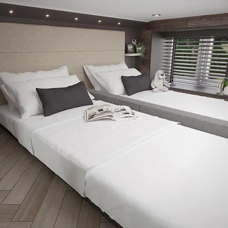 Burrow Tatil parkı