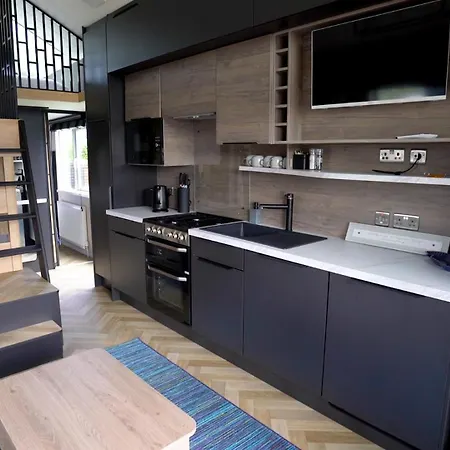 Burrow Tatil parkı *